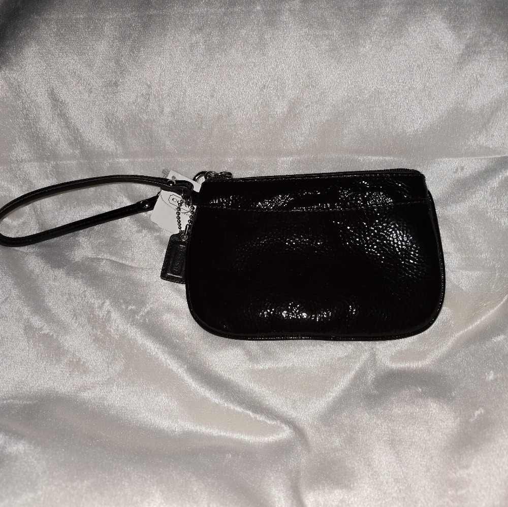 Coach Mahogany Patent leather Wristlet NWT
